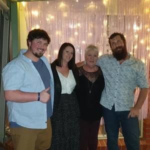 Meet your Posher, Glenda